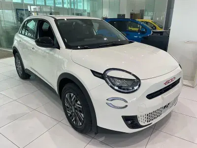 Nuova Fiat 600 Red 114 kW (156 CV) 2025 Bianco SUV