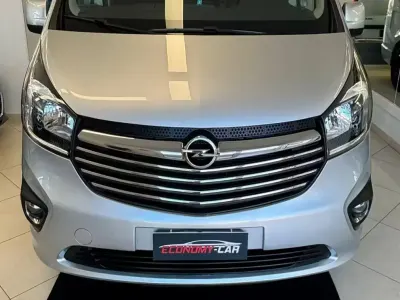 Usata Opel Vivaro S 145 CV (106 kW) 2018 Grigio Monovolume