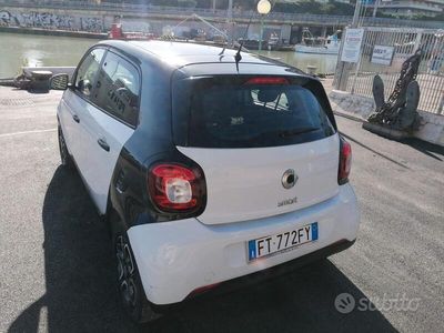 Bianco Usata 2018 Smart ForFour Utilitaria | 9500 € (Buon prezzo)