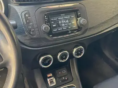 Usata Alfa Romeo Giulietta 120 CV (88 kW) 2019 Rosso Utilitaria