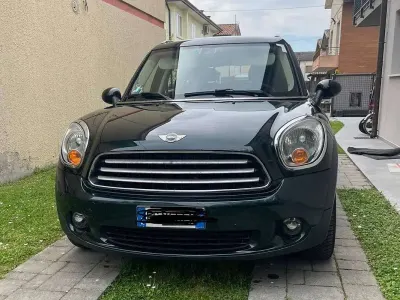 Usata Mini Cooper D Countryman 111 CV (81 kW) 2011 Verde SUV