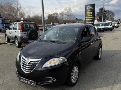Begagnad Lancia Ypsilon 95 HK (69 kW) 2012 Svart Halvkombi