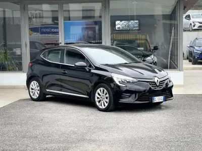 Usata Renault Clio V 91 CV (66 kW) 2022 Nero Berlina