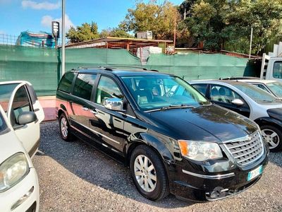 Usata Chrysler Voyager Limited 2008 Nero Monovolume