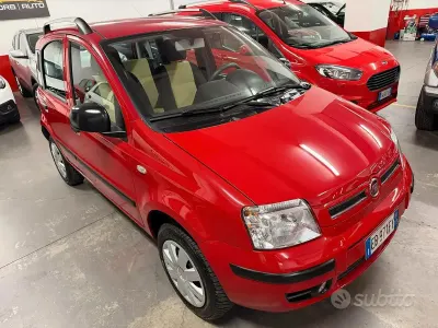 Usata Fiat Panda Dynamic 60 CV (44 kW) 2010 Rosso Utilitaria