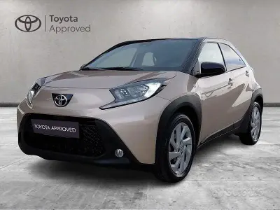 Usata Toyota Aygo X Trend 72 CV (52 kW) 2022 Giallo SUV