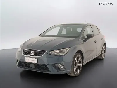 Usata Seat Ibiza FR 90 CV (66 kW) 2023 Grigio Utilitaria