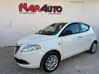Usata Lancia Ypsilon 69 CV (50 kW) 2012 Bianco Utilitaria