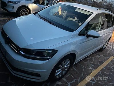 usata VW Touran 1.6 diesel DSG