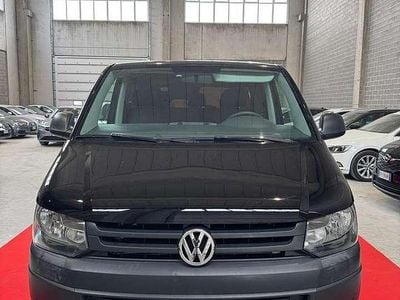 Usata VW Caravelle 140 CV (102 kW) 2013 Nero Furgone