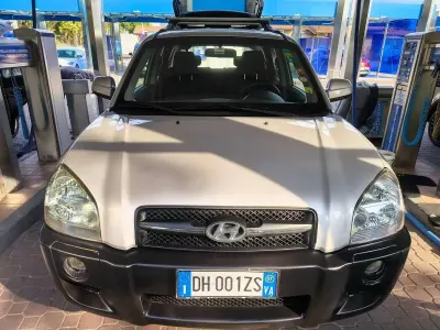 Usata Hyundai Tucson Dynamiq 141 CV (103 kW) 2007 Argento SUV
