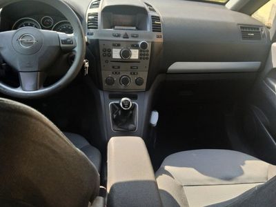 usata Opel Zafira b ecom,7posti