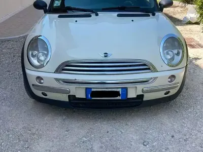 Usata Mini One D 75 CV (55 kW) 2004 Utilitaria