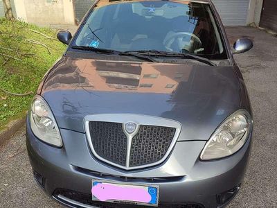 Usata Lancia Ypsilon 60 CV (44 kW) 2009 Grigio Utilitaria