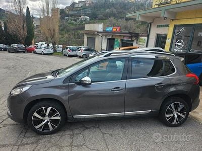 Usata Peugeot 2008 Allure 100 CV (73 kW) 2016 Grigio SUV