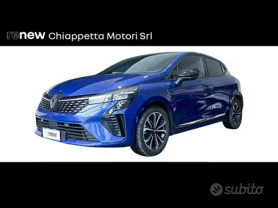 Usata Renault Clio V Techno 101 CV (74 kW) 2025 Bluazzurro Berlina