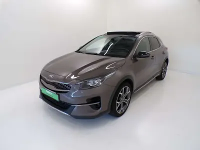 Usata Kia XCeed 136 CV (100 kW) 2020 Bronzo metallizzato SUV