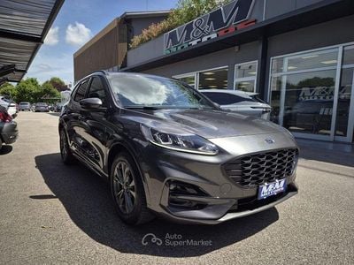 Usata Ford Kuga ST-Line 120 CV (88 kW) 2024 Grigio scuro SUV