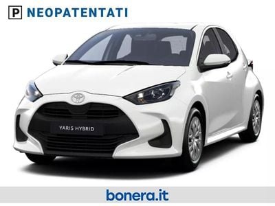 Nuova Toyota Yaris Hybrid Active 116 CV (85 kW) 2025 Bianco Berlina