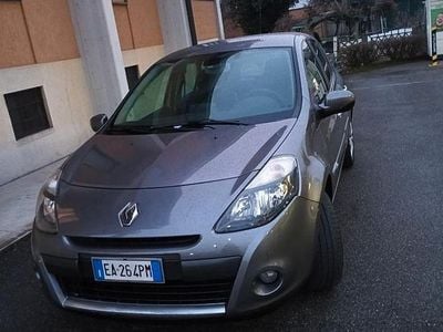 Usata Renault Clio II Dynamique 2010 Grigio Berlina