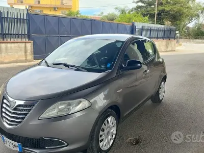 Usata Lancia Ypsilon 75 CV (55 kW) 2012 Utilitaria