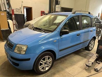 Usata Fiat Panda Dynamic 60 CV (44 kW) 2005 Blu/azzurro Utilitaria