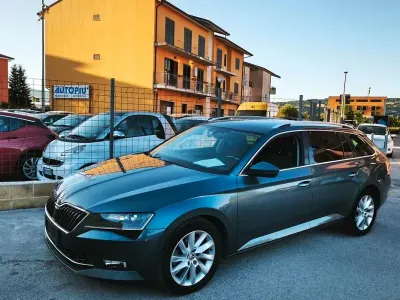 Usata Skoda Superb Executive 150 CV (110 kW) 2023 Grigio Berlina