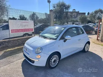 Begagnad Fiat 500 Lounge 69 HK (50 kW) 2010 Blå Sedan