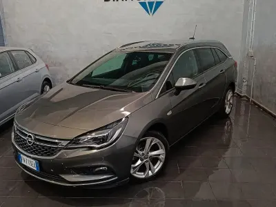 Begagnad Opel Astra 110 HK (80 kW) 2018 Grå Kombi