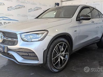Usata Mercedes GLC300e Premium Plus 194 CV (142 kW) 2021 Argento SUV
