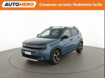 Usata Fiat Grande Panda La Prima 101 CV (74 kW) 2025 Blu/azzurro Utilitaria