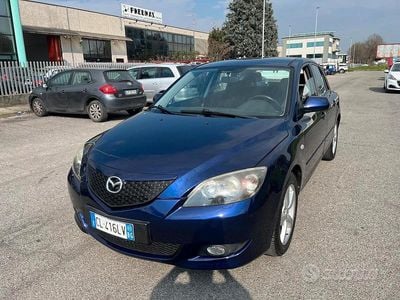 Usata Mazda 3 105 CV (77 kW) 2003 Blu Berlina