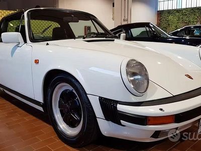Usata Porsche 911 204 CV (150 kW) 1983 Bianco Cabrio