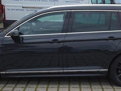 Usata VW Passat Executive 150 CV (110 kW) 2020 Grigio Station wagon