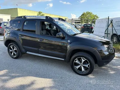 Usata Dacia Duster Lauréate 109 CV (80 kW) 2018 Nero SUV