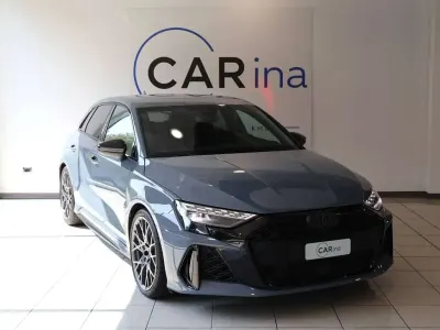 Nuova Audi RS3 Ambiente 400 CV (294 kW) 2026 Grigo kemora Berlina