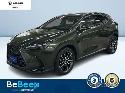 Usata Lexus NX350h Luxury Line 244 CV (179 kW) 2023 Verde metallizzato SUV