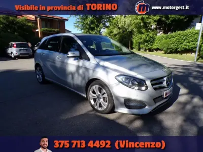 Usata Mercedes B180 Business 109 CV (80 kW) 2016 Grigio Monovolume