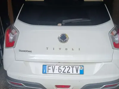 Usata SsangYong Tivoli 116 CV (85 kW) 2019 Bianco SUV