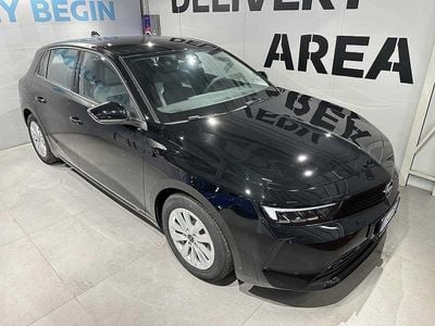 Nero Nuova 2025 Opel Astra Edition Berlina | 24.100 € (Buon prezzo)