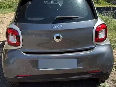 Usata Smart ForFour 71 CV (52 kW) 2017 Grigio Utilitaria