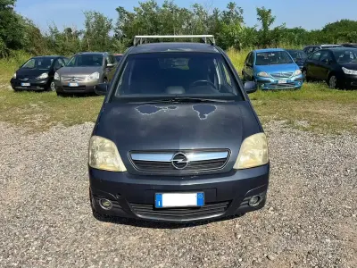 Usata Opel Meriva 105 CV (77 kW) 2009 Bluazzurro Monovolume