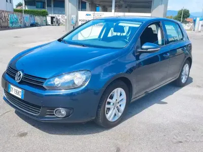 Usata VW Golf VI Highline 105 CV (77 kW) 2010 Blu Utilitaria