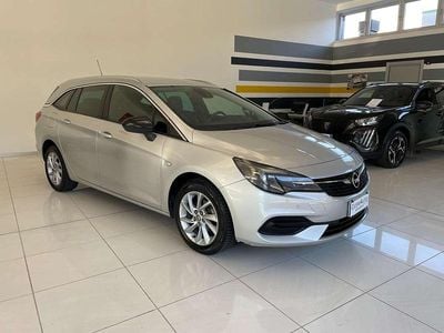 Usata Opel Astra Business Elegance 122 CV (89 kW) 2021 Argento Station wagon