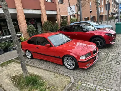 Usata BMW 318 Comfort Edition 140 CV (102 kW) 1994 Rosso Coupé