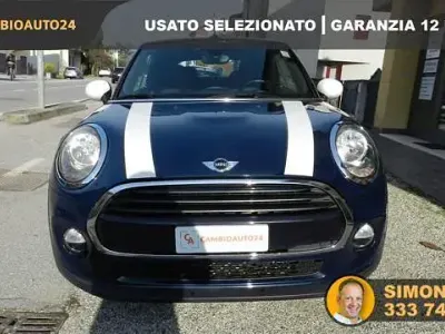 Usata Mini Cooper D Cabriolet 116 CV (85 kW) 2017 Blu Cabrio