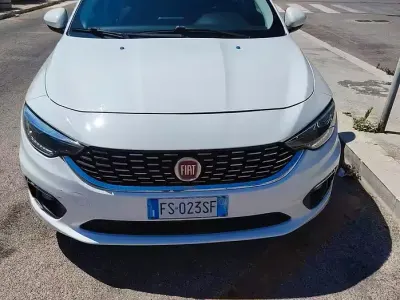 Usata Fiat Tipo 120 CV (88 kW) 2018 Bianco Berlina