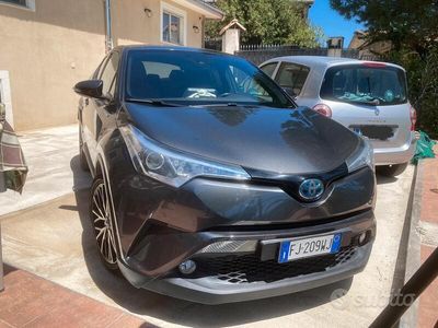 Usata Toyota C-HR Trend 98 CV (72 kW) 2017 Grigio SUV