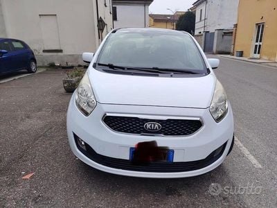 Usata Kia Venga 77 CV (56 kW) 2013 Bianco Utilitaria