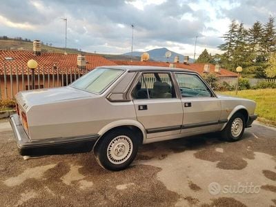 Usata Alfa Romeo Alfa 6 Quadrifoglio 158 CV (116 kW) 1984 Argento Berlina